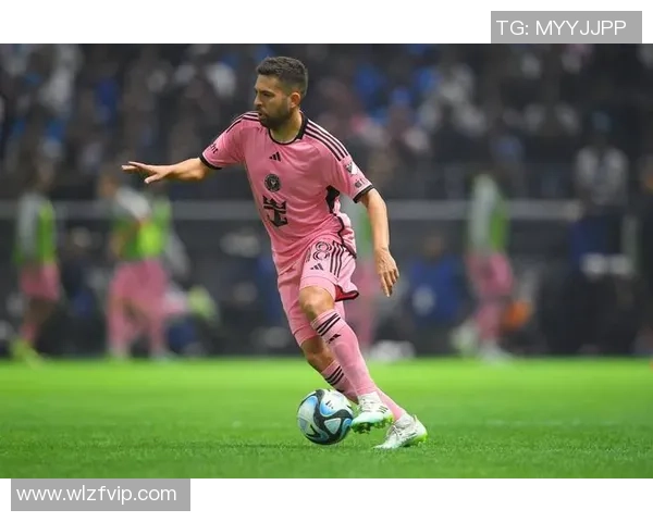 国际足球明星太太的生活与时尚：她们如何在聚光灯下展现自我风采